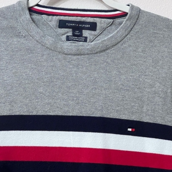 Tommy Hilfiger Color-Block Crewneck Sweater in Gray and Blue 310 - Picture 3 of 8